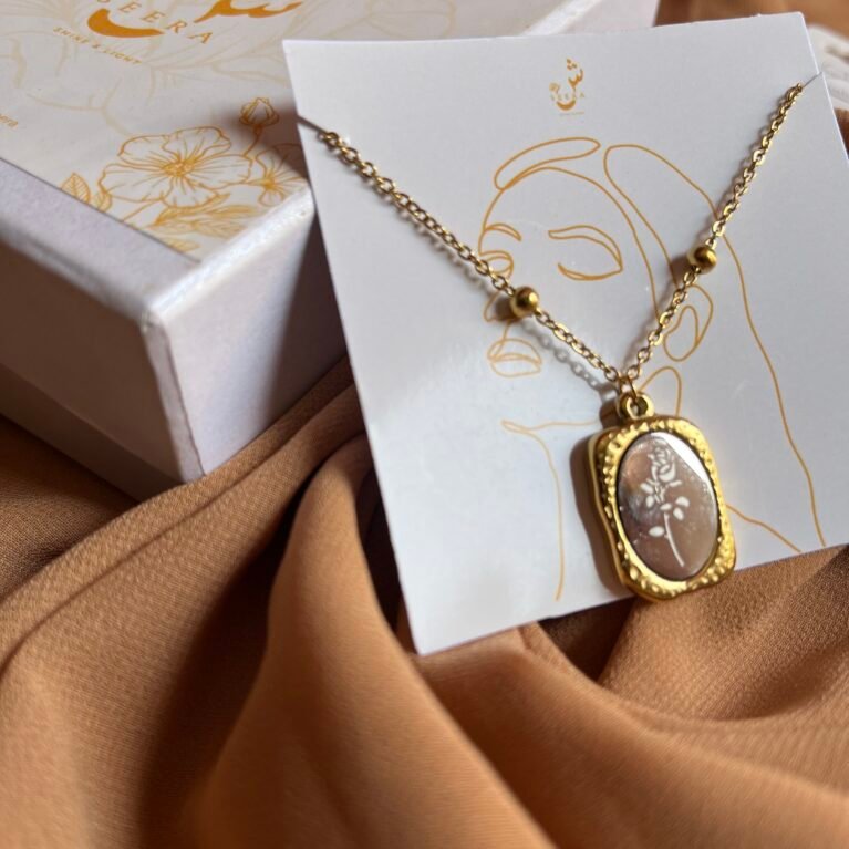 Flower pattern Locket